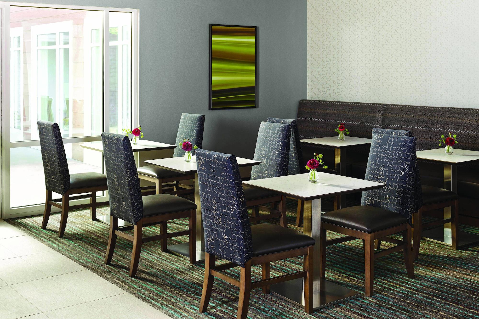 By Marriott Steele Creek 3* Pine Harbor