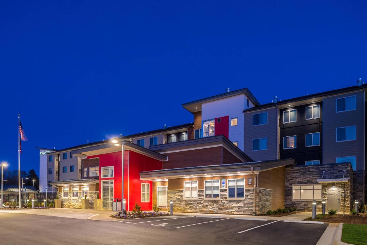 By Marriott Steele Creek 3* Pine Harbor